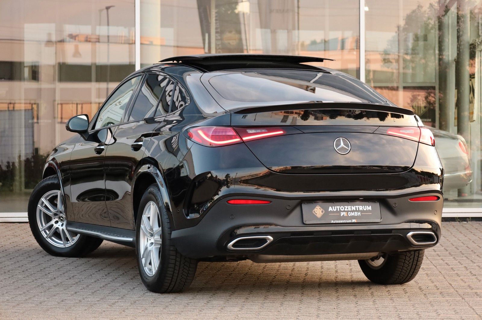 Mercedes-Benz GLC 200 Coupe 4Matic AMG Paket - Samsaru's Car Outlet