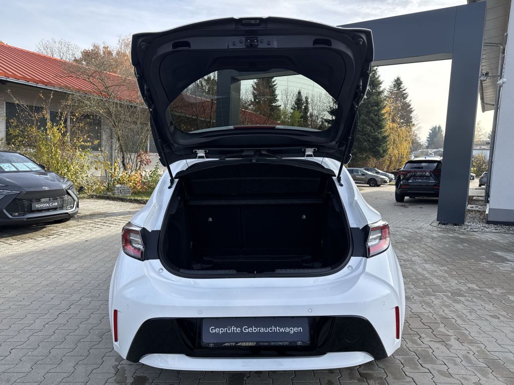 Toyota Corolla 1.8 Hybrid Team Deutschland
