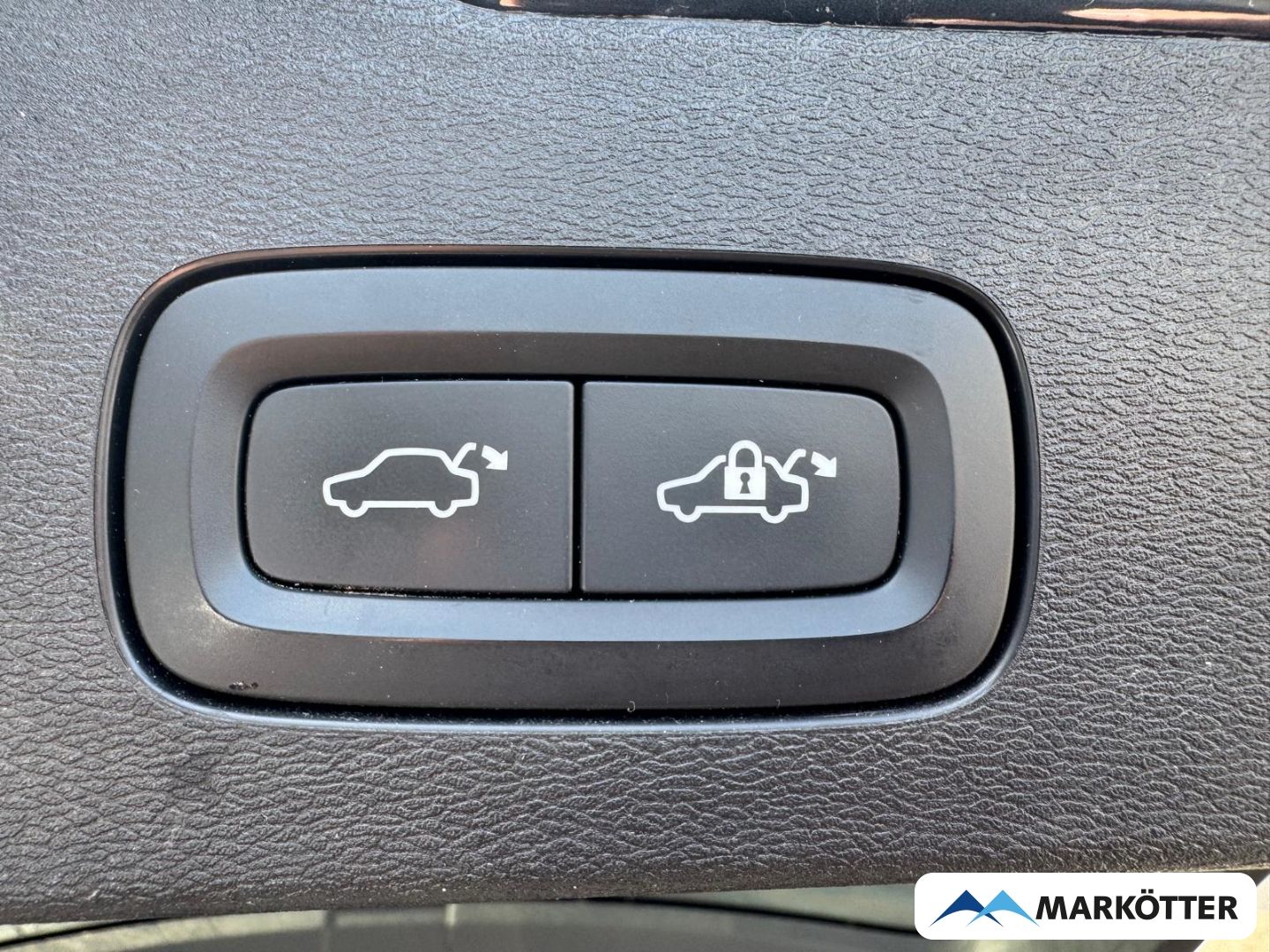 Volvo V60 T8 Recharge AWD Ultimate Dark 360CAM/AHK/ACC