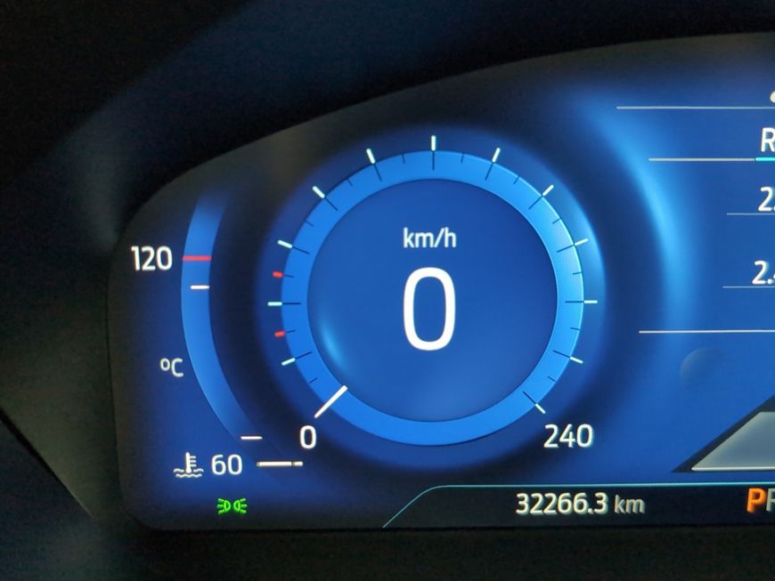 Ford Focus Turnier Hybrid Aut. ST-LINE X AHK+LED+NAVI
