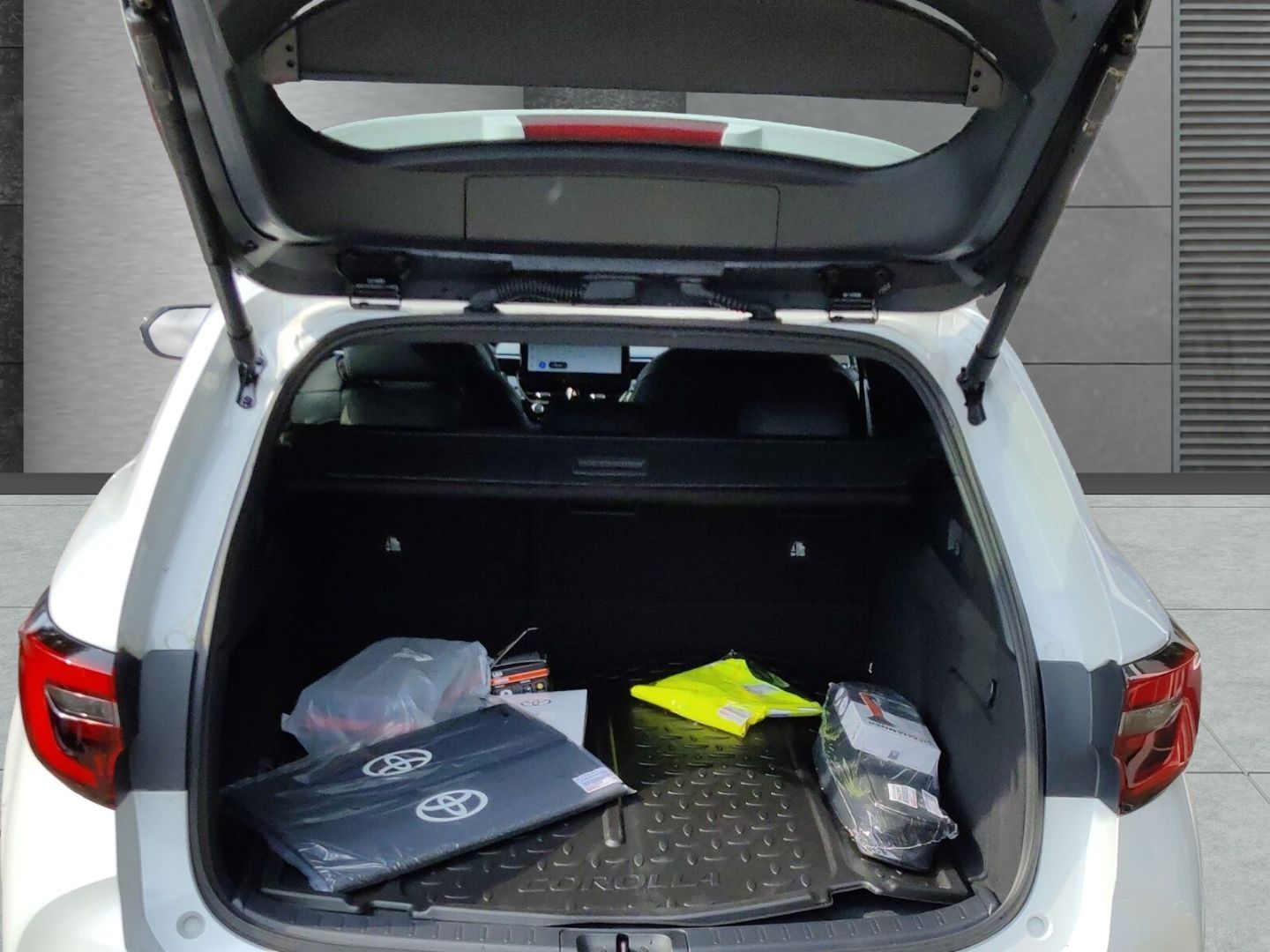 Toyota Corolla Touring Sports Voll-Hybrid Teamplayer AT
