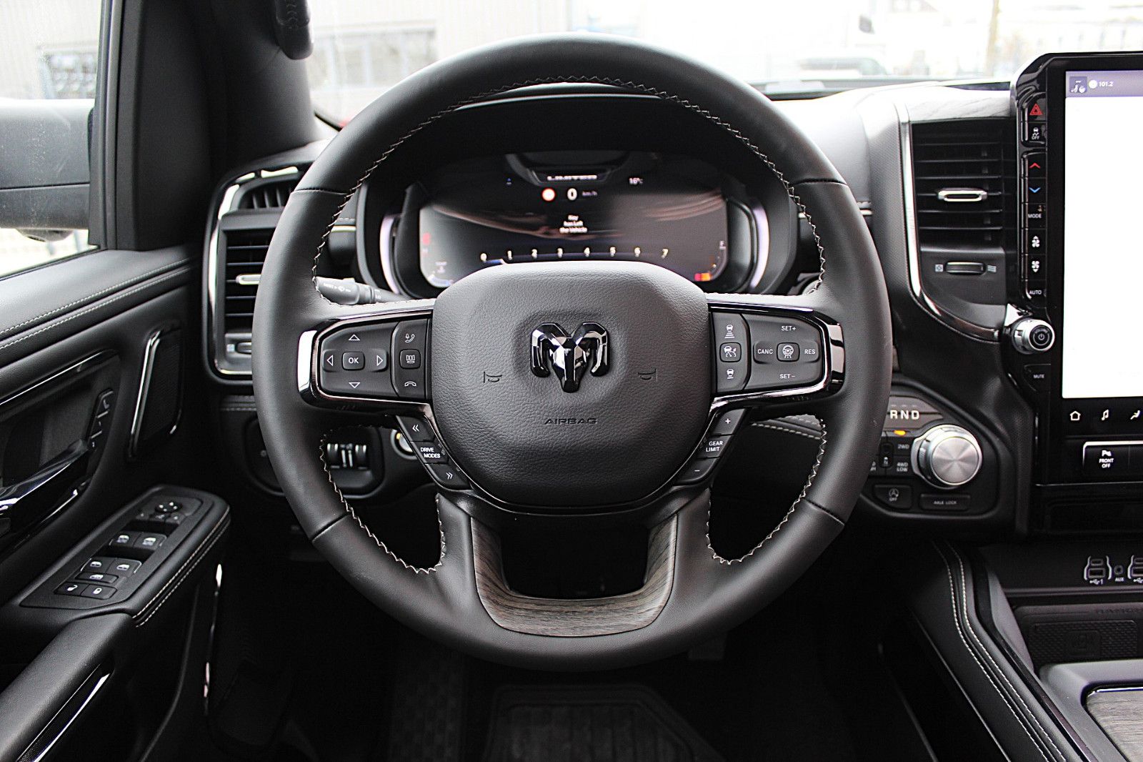 Dodge RAM LIMITED Night, HUD, Massage, RBX