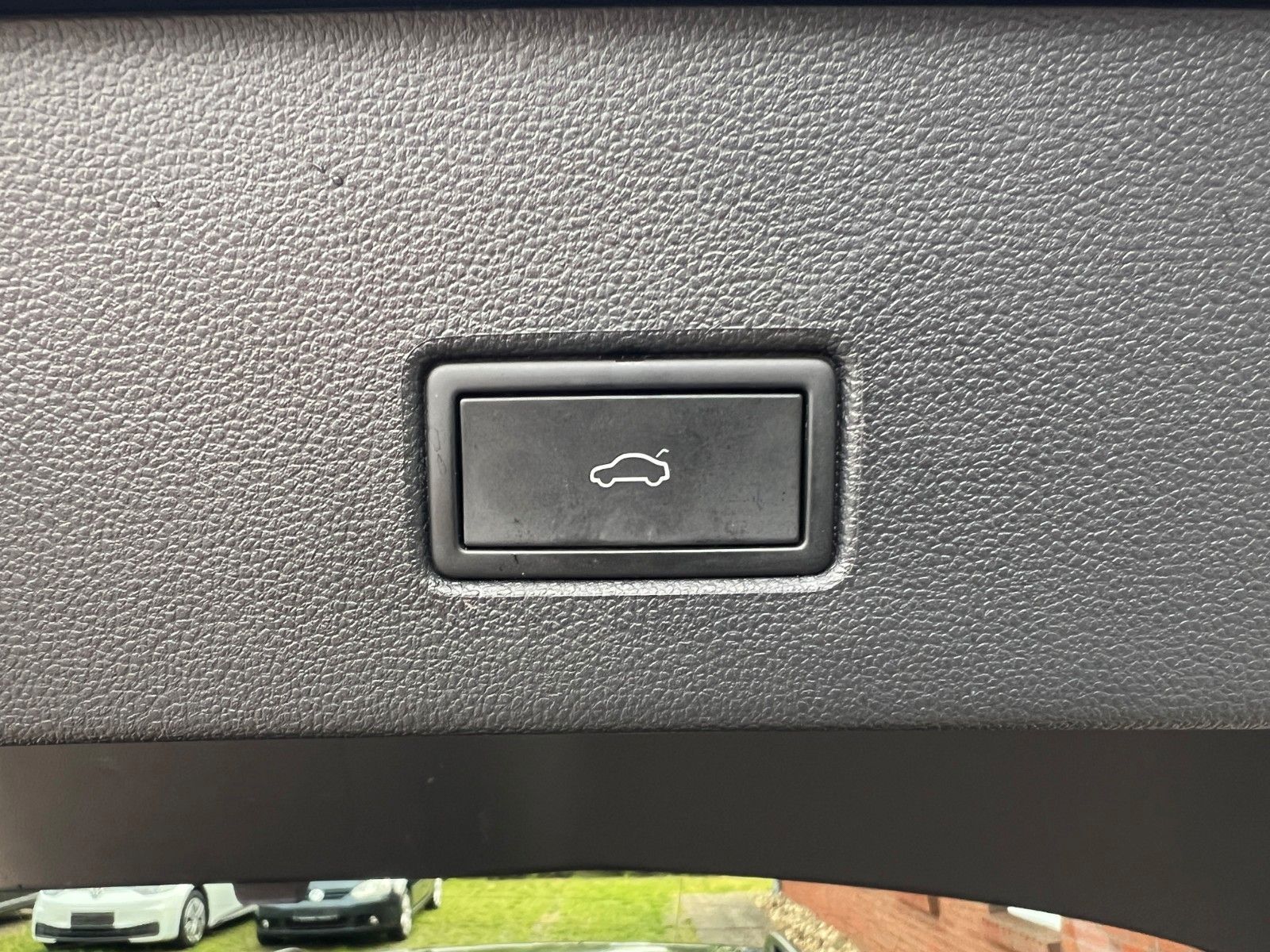 Volkswagen T-Roc 1.5TSi DSG Black - Samsaru's Car Outlet