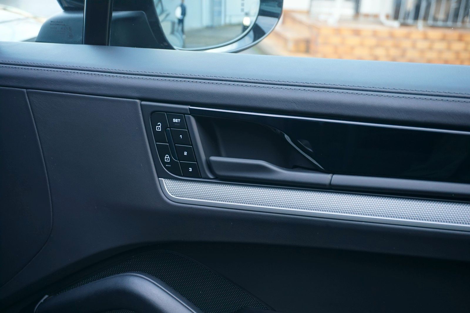 Porsche Cayenne E-Hybrid*Luft*Sitzbelüftung*BOSE*Head Up