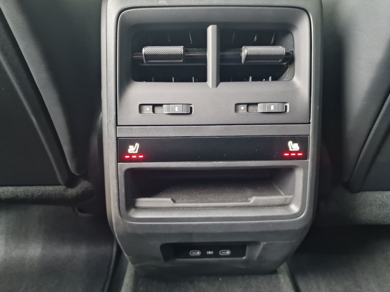 Porsche Macan 4 - Samsaru's Car Outlet