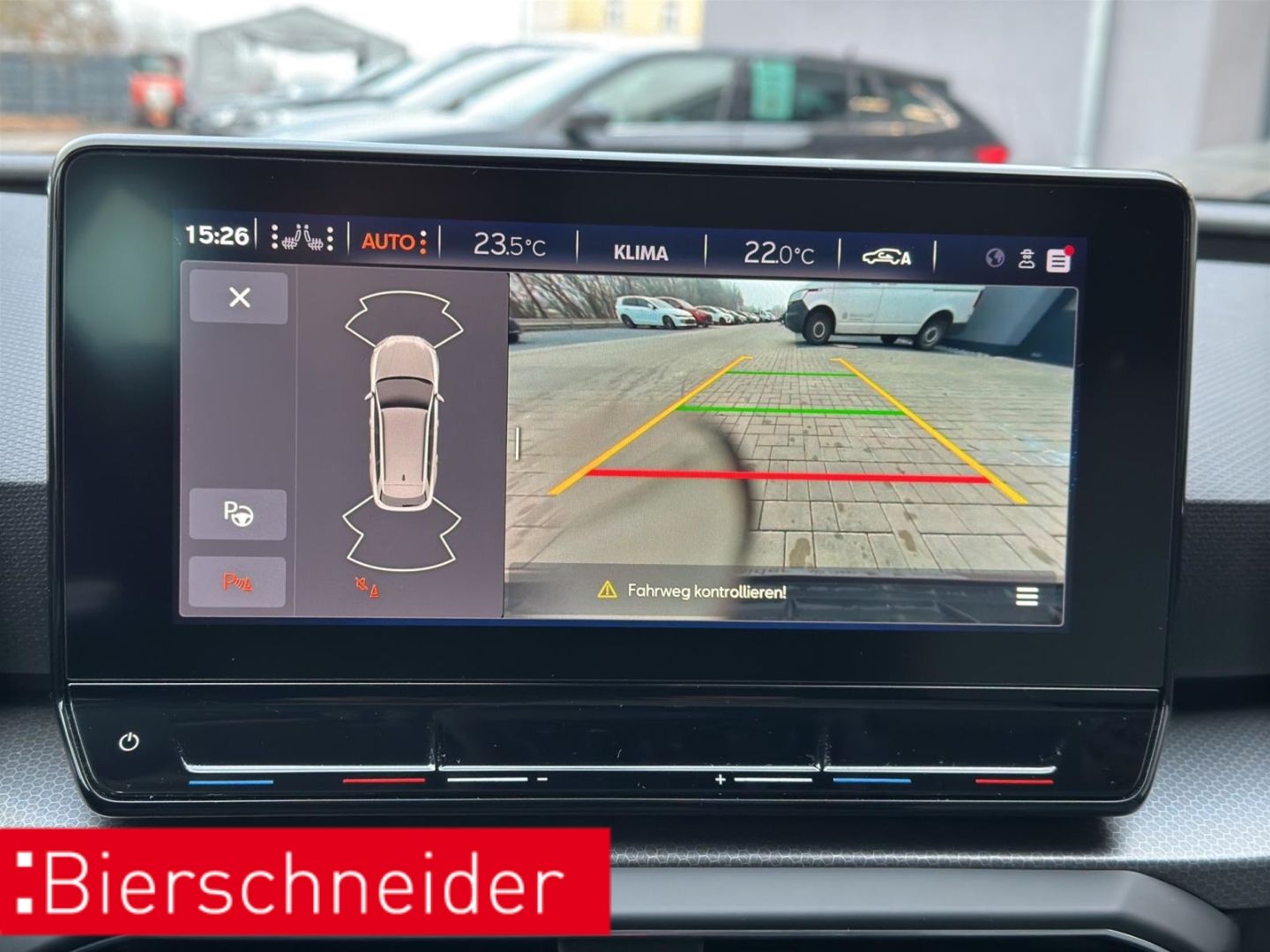 Seat Leon SP 2.0 TDI DSG Style PANO AHK KAMERA LED NA