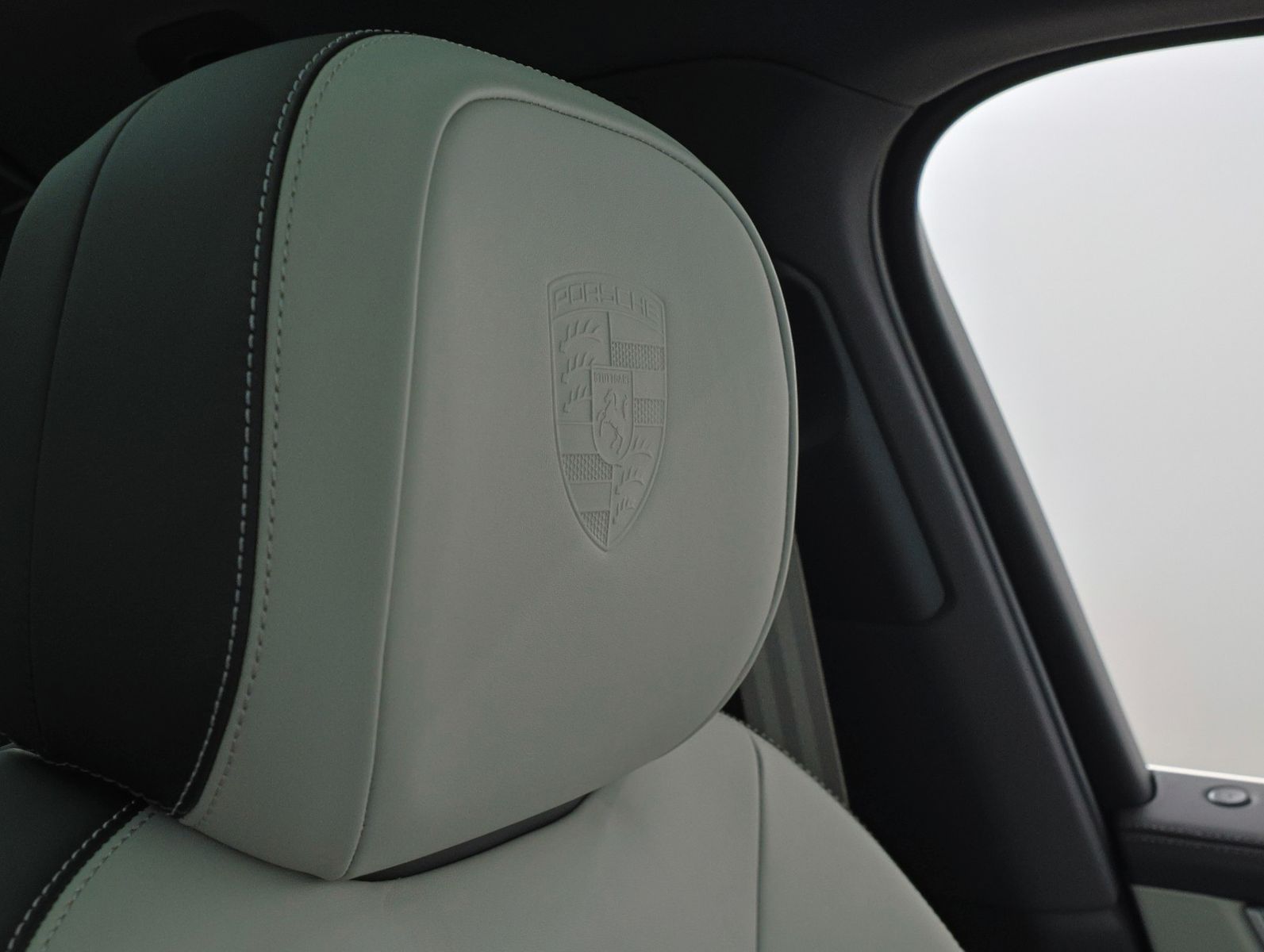 Porsche Cayenne Coupe E-Hybrid