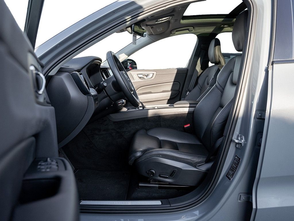 Volvo XC60 T8 R-Design Recharge Plug-In Hybrid AWD H/K