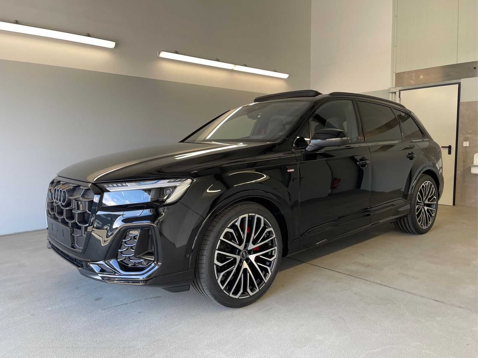 Audi Q7 Facelift S line 50 TDI Allradlenk.+Standhz...
