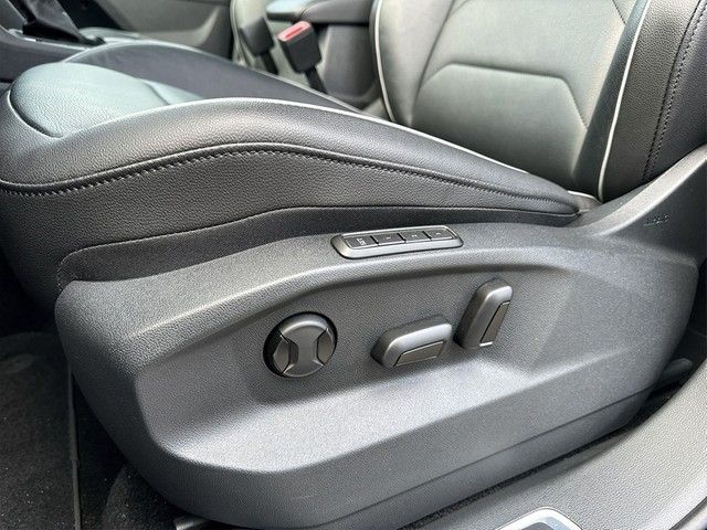 Volkswagen Tiguan 2.0TDI Elegance - Samsaru's Car Outlet