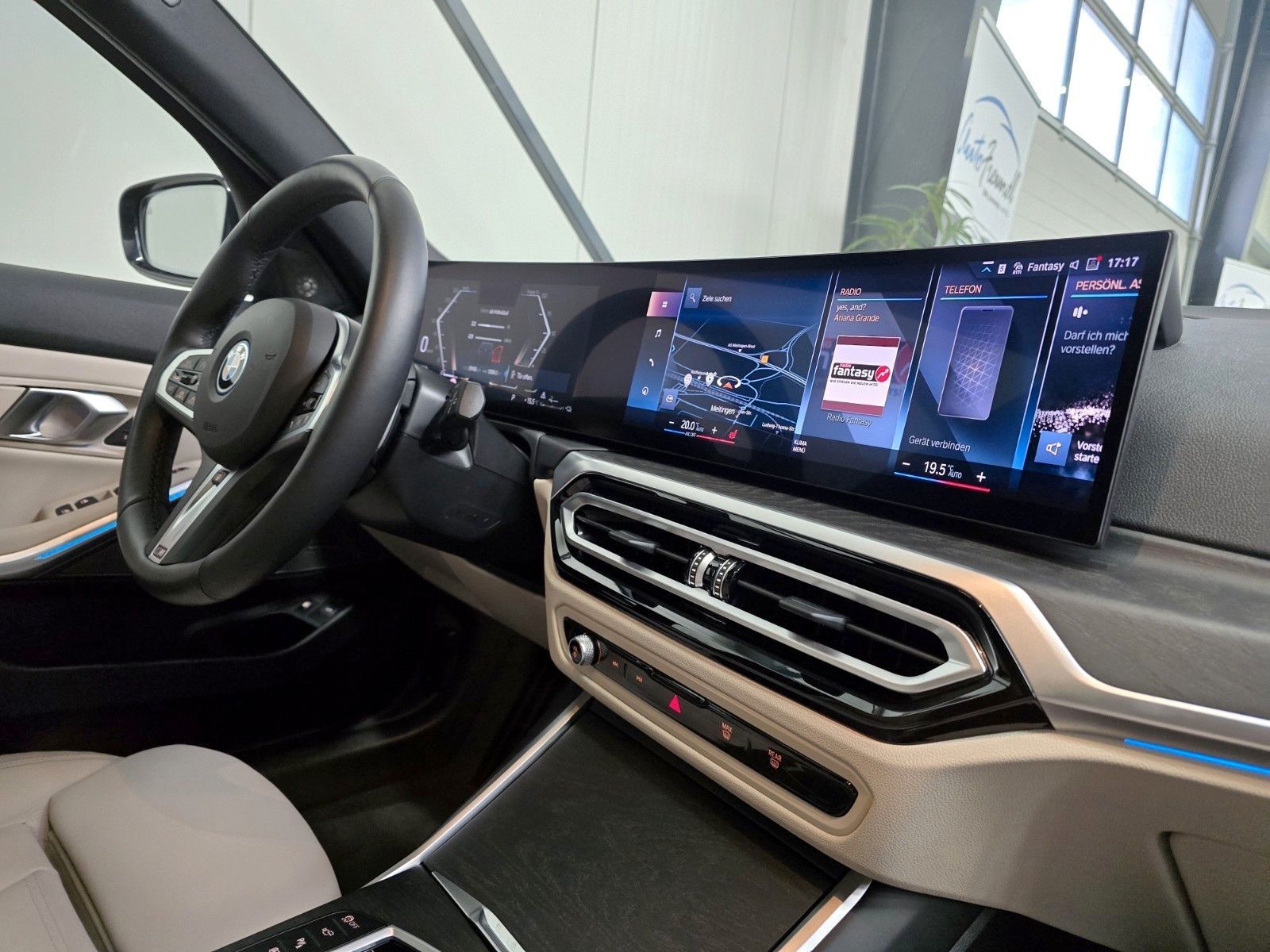 BMW 330e xDrive M Sport Pro - Samsaru's Car Outlet