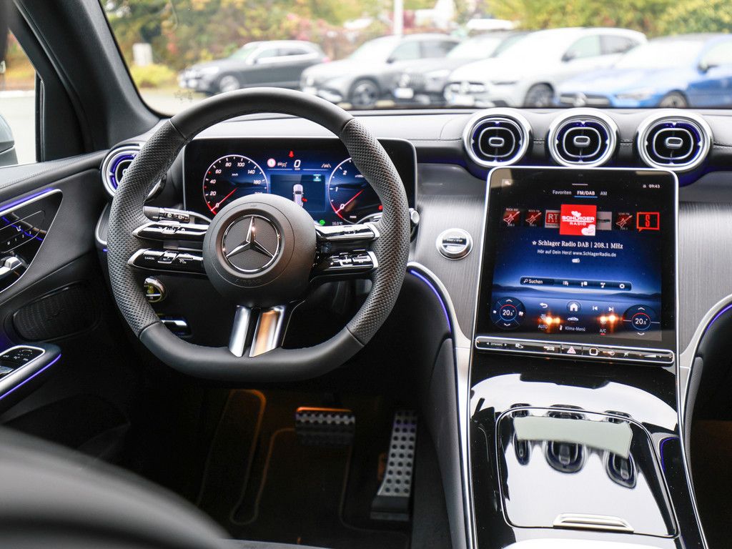 Mercedes-Benz GLC 220 d 4M AMG Line AHK Abstandstemp. LED Pano
