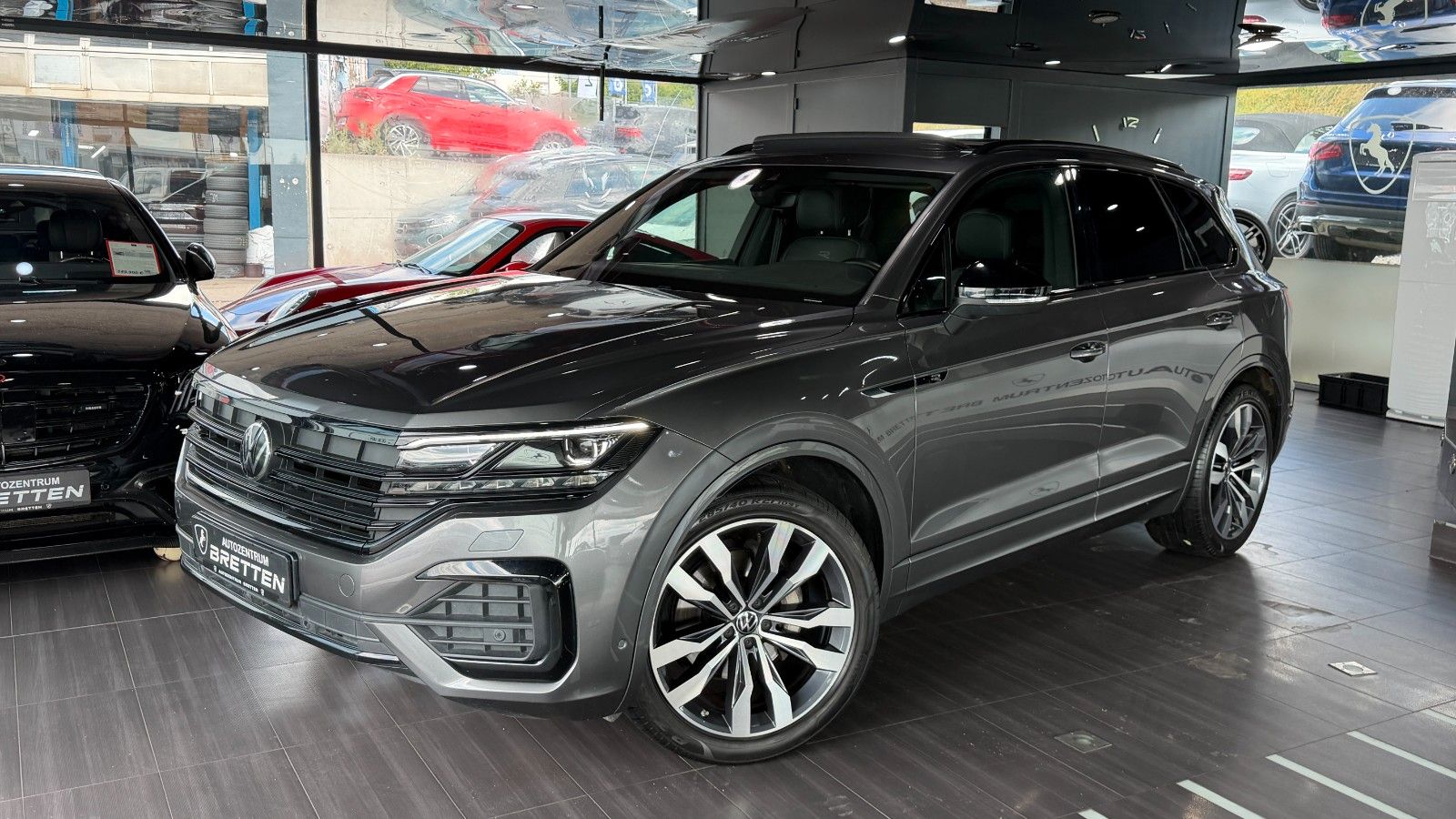 Volkswagen Touareg 3.0 TDI DSG*R-Line*Black*4M*Luft*Matrix*