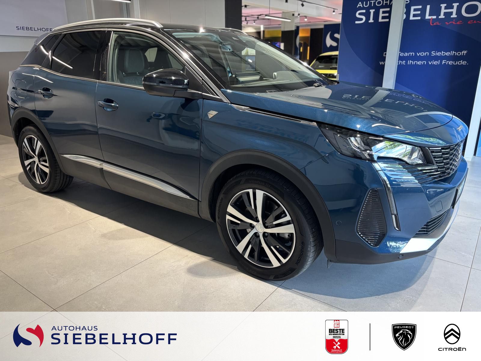 Peugeot 3008 Roadtrip HYBRID 225 e-EAT8