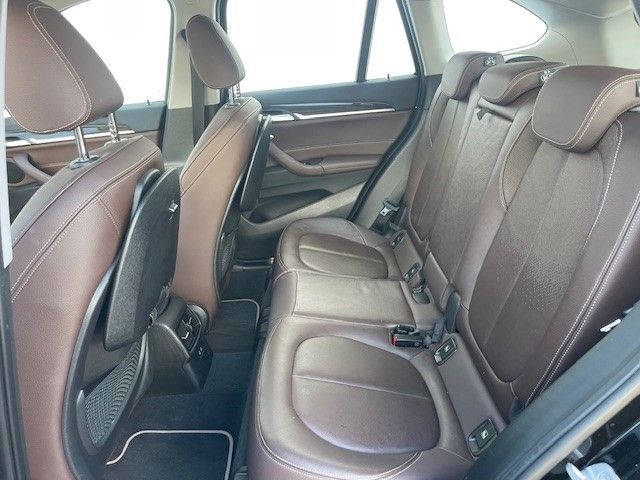 BMW X1 xDrive 20dA Sport Line - Samsaru's Car Outlet