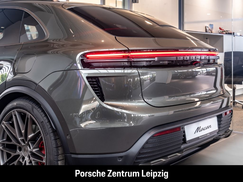 Porsche Macan Turbo - Samsaru's Car Outlet