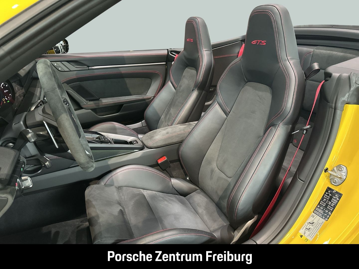 Porsche 992 911 Carrera 4 GTS Cabriolet LED-Matrix BOSE
