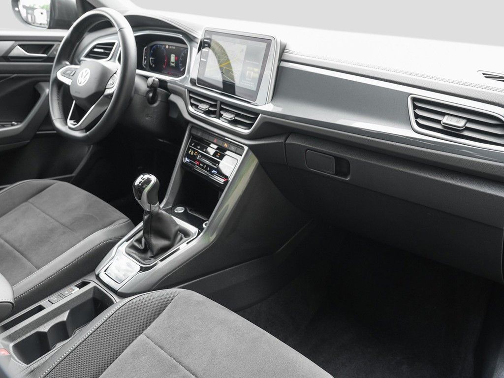 Volkswagen T-Roc 1.0 TSI Style - Samsaru's Car Outlet