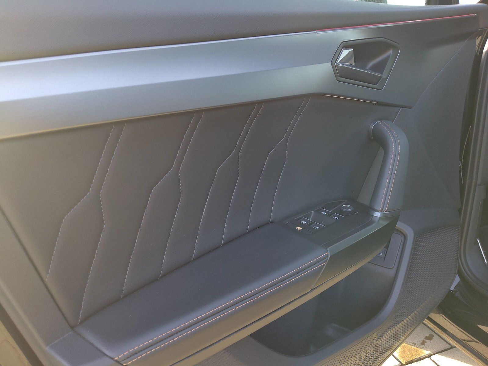 Cupra Formentor 2.0 TSI DSG Pano AHK Schalens. RearVie