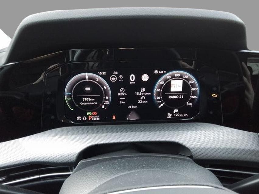 Volkswagen Golf VIII Style 1.5 eHybrid DSG MATRIX+APP+NAVI