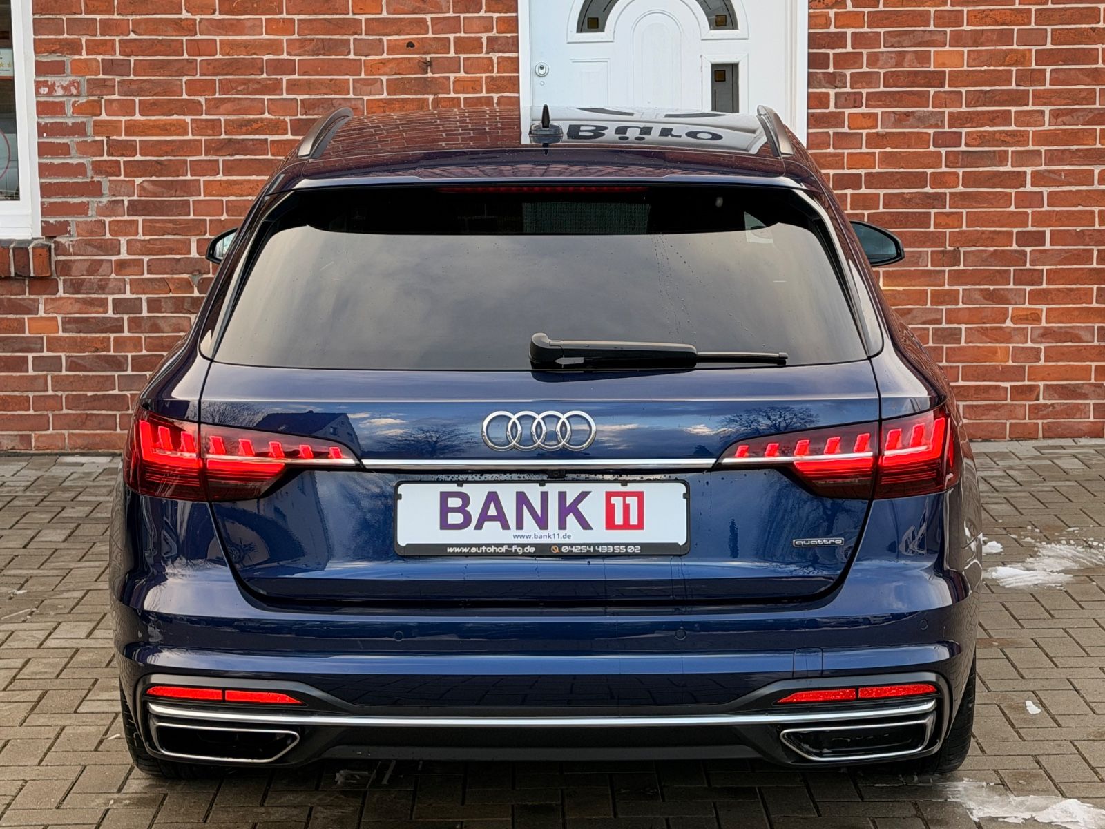 Audi A4 Avant 40 TDI quattro*AHK/HEAD-UP/KAMERA/SHZ*
