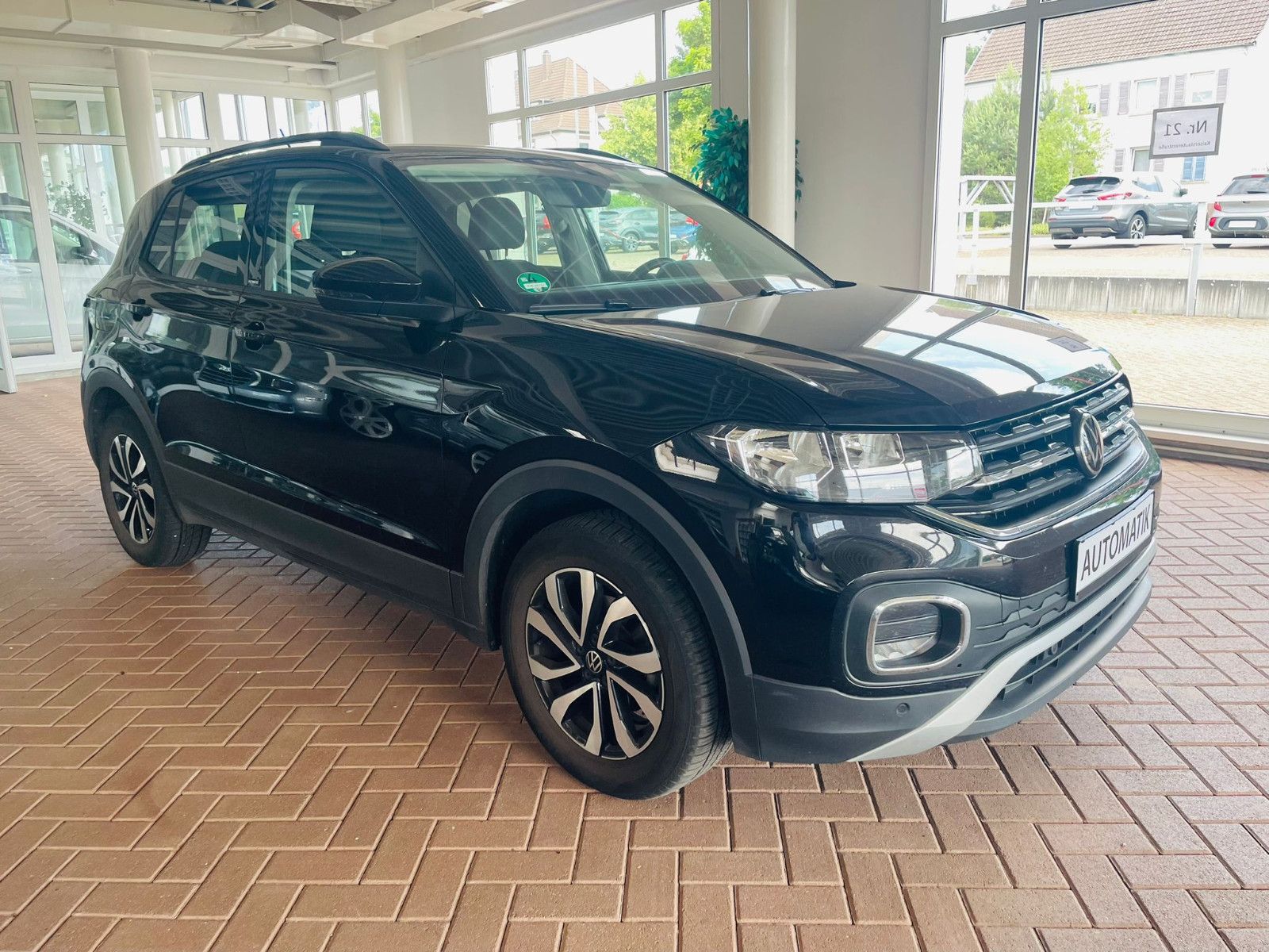 Volkswagen T-Cross Active - Samsaru's Car Outlet