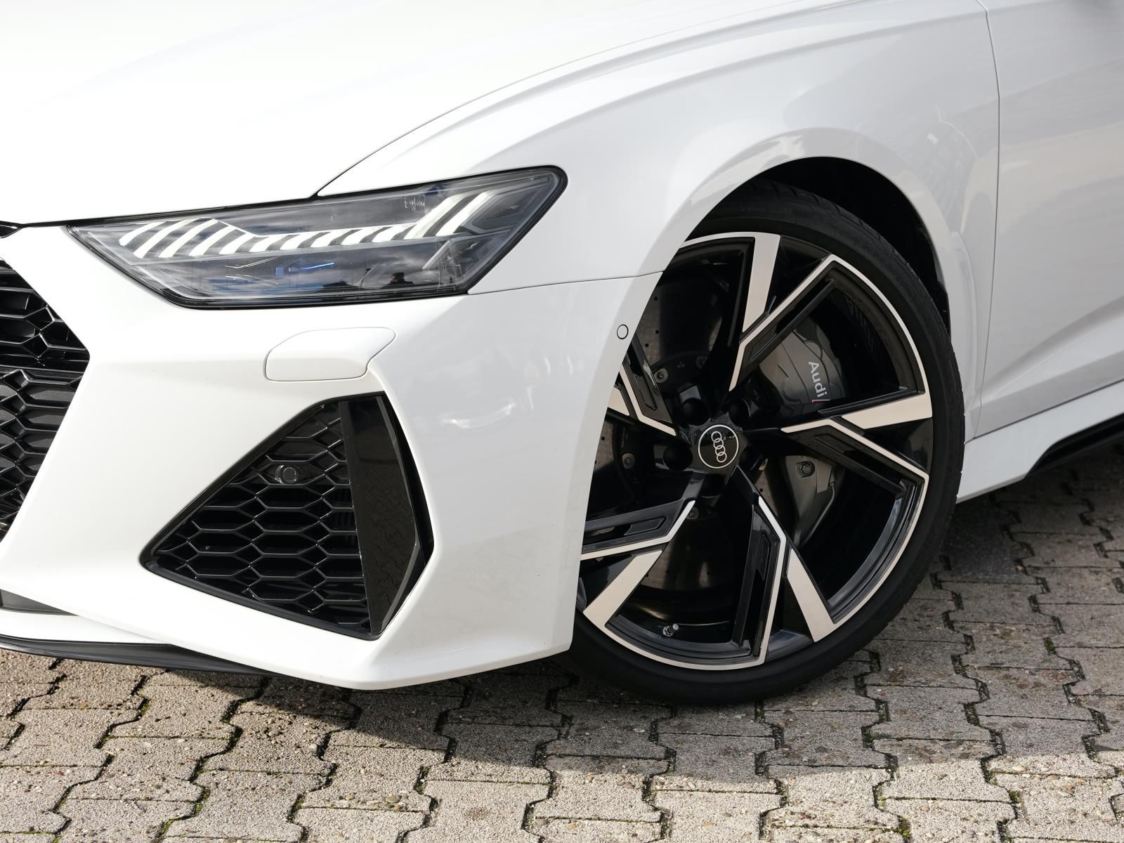 Audi RS6 Avant quattro Sportabgas Standheizung FLA HU