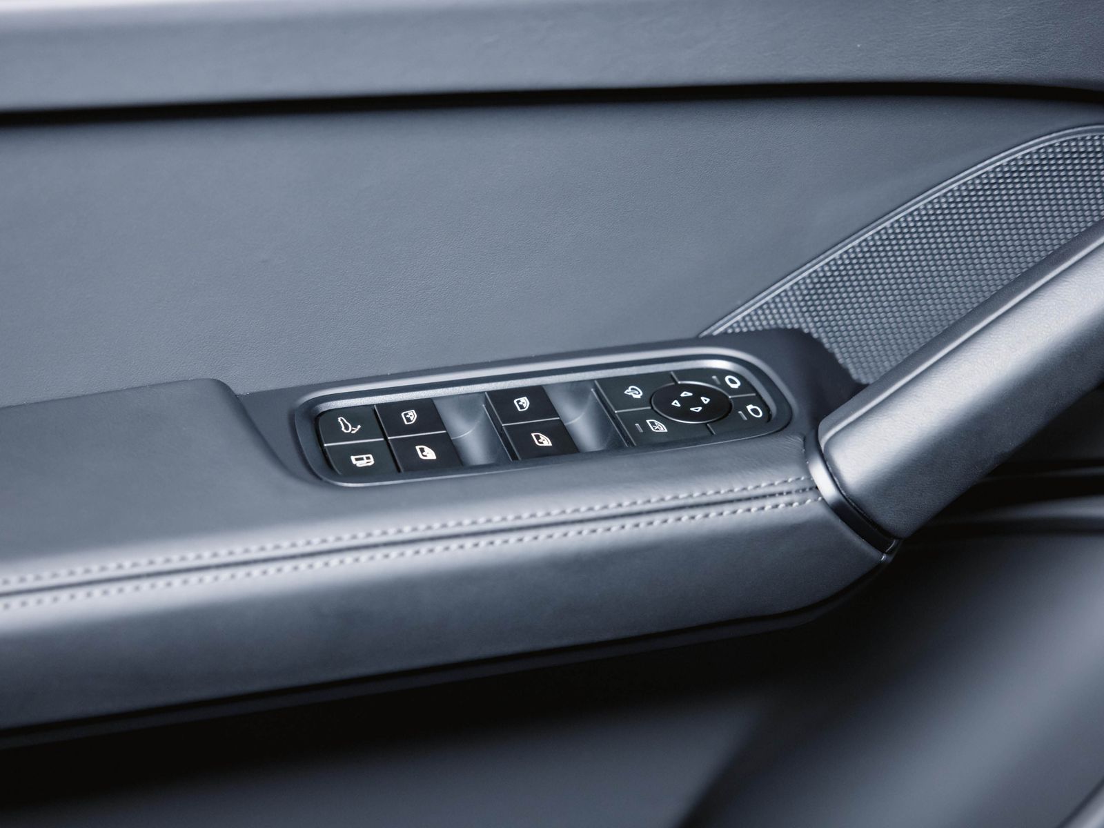 Porsche Cayenne E-Hybrid Sportabgasanlage Sportlenkrad