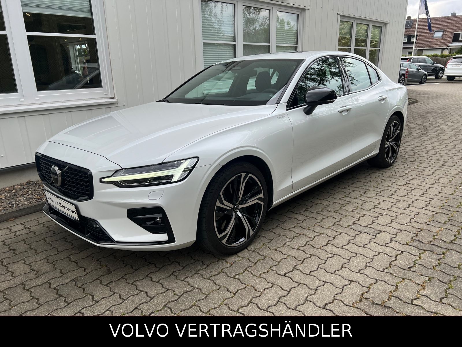 Volvo S60 B5 AWD Geartronic Ultimate Dark -40%