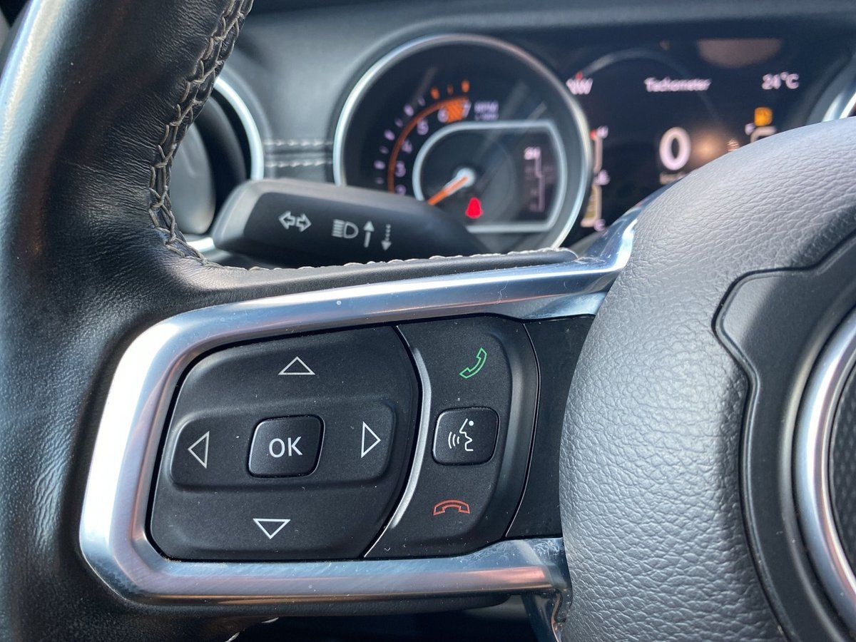 Jeep Wrangler UNLIMITED SAHARA SKY ONE KAMERA+NAVI