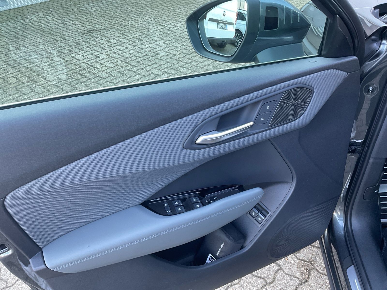 Audi Q3 SUV e-hybrid 2x S line MATRIX AHK HUD SONOS