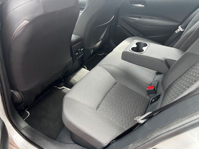 Toyota Corolla TS 1.8 Hybrid Business - Samsaru's Car Outlet
