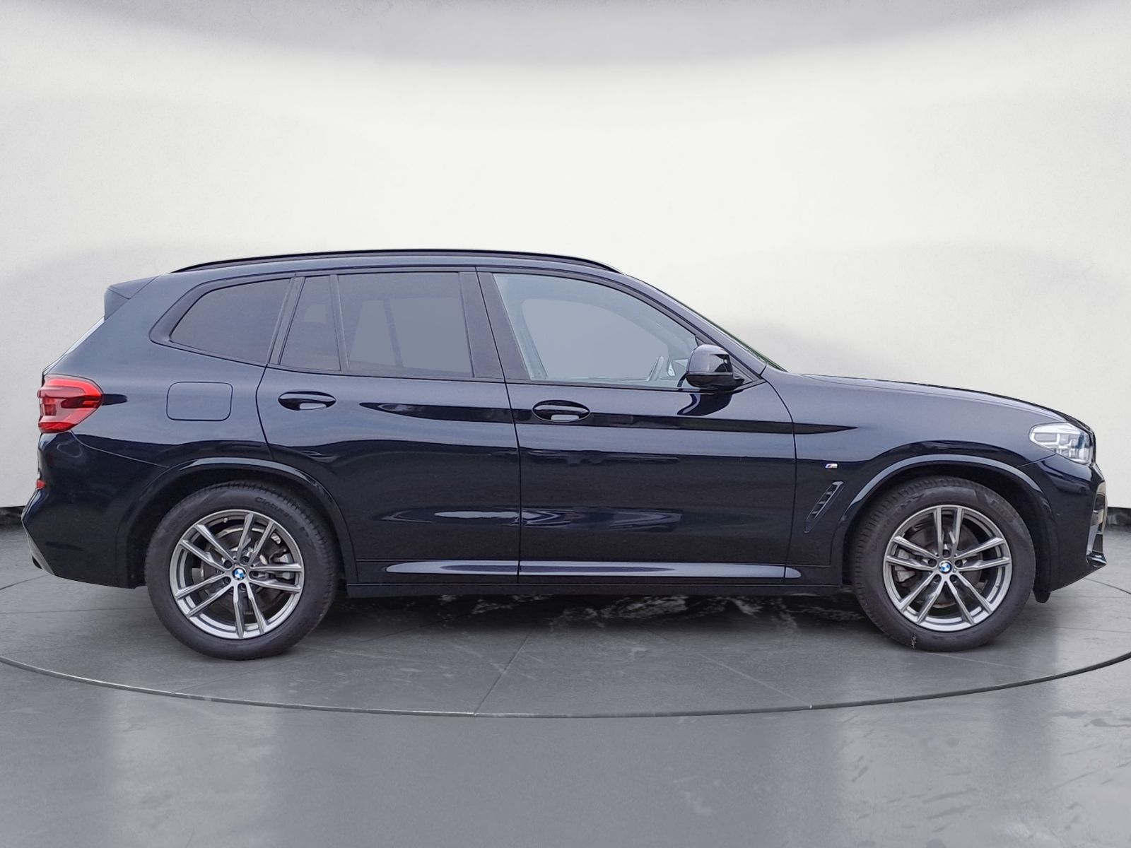 BMW X3 xDrive20d M Sportpaket - Samsaru's Car Outlet