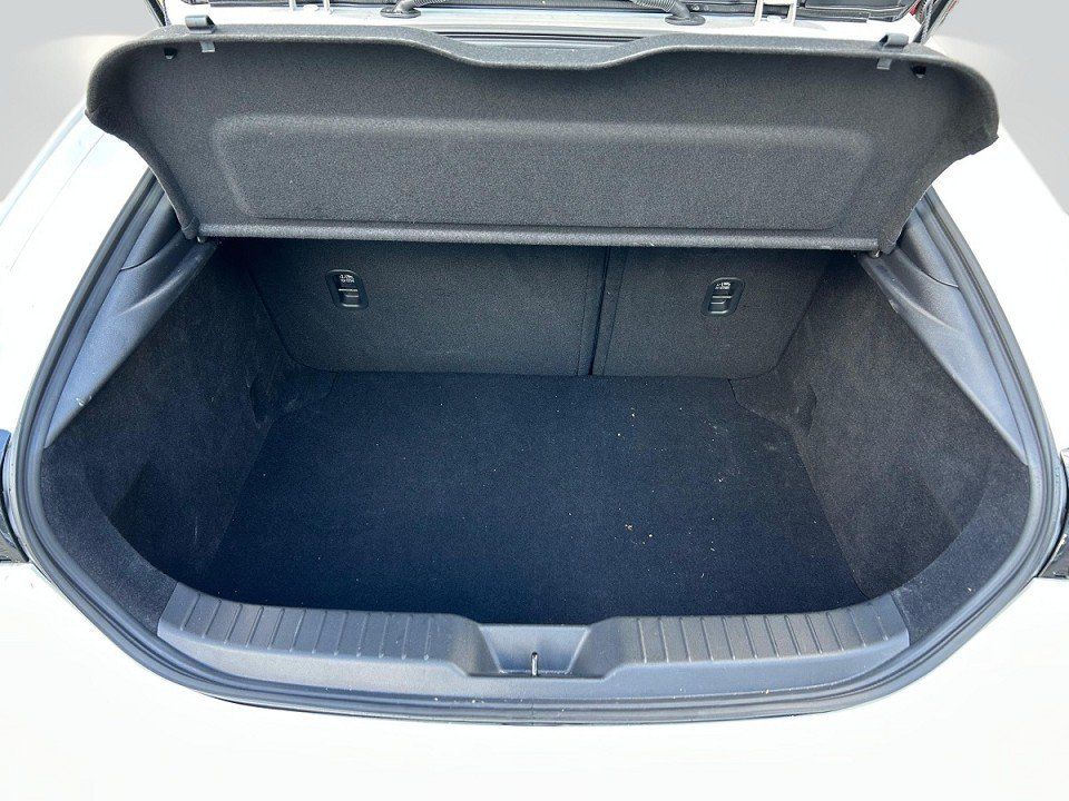Mazda 3 2.5L e-SKYACTIV G 140ps