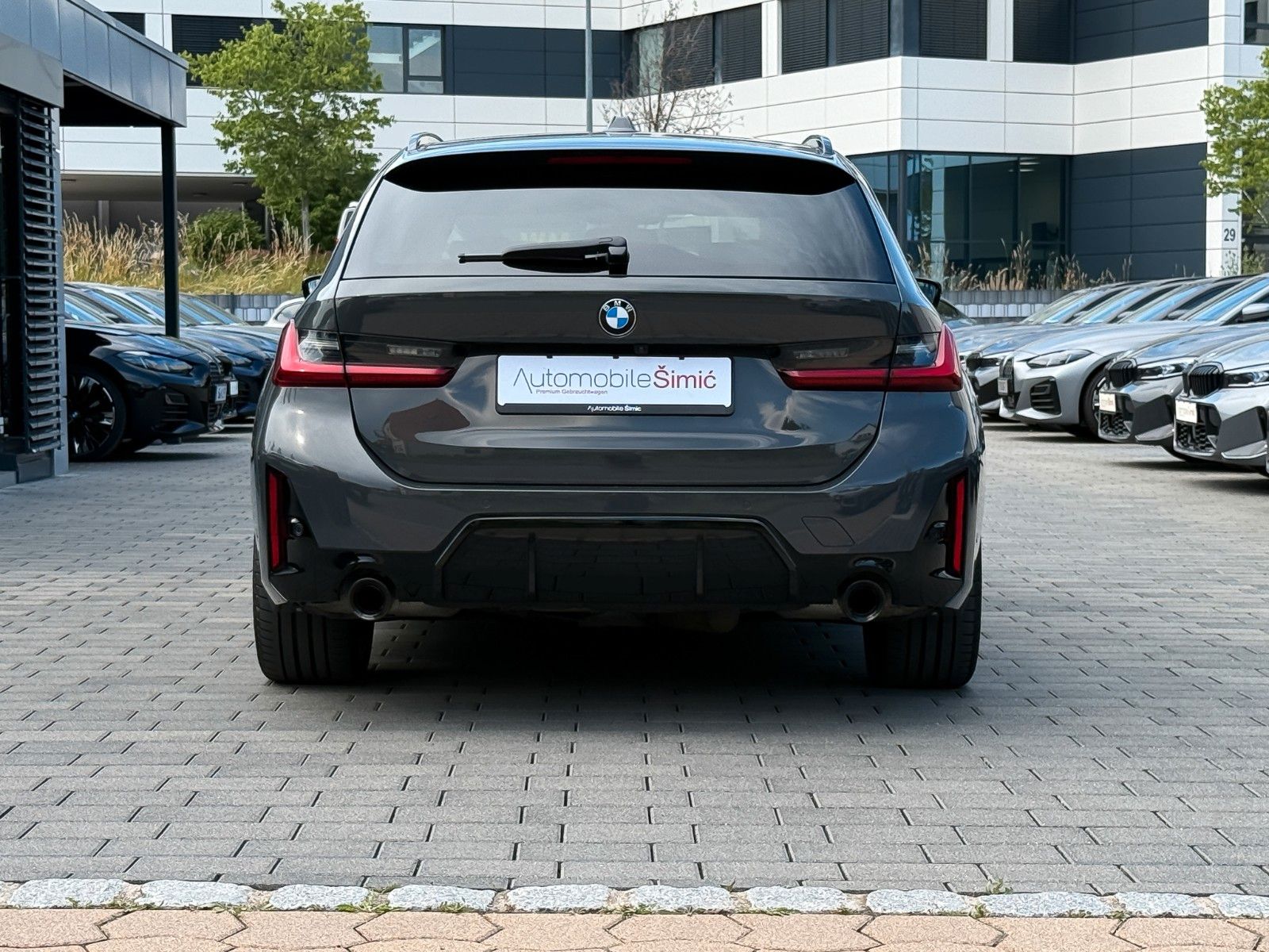 BMW 320d xD M Sport pro HuD Pano hifi StHzg memory