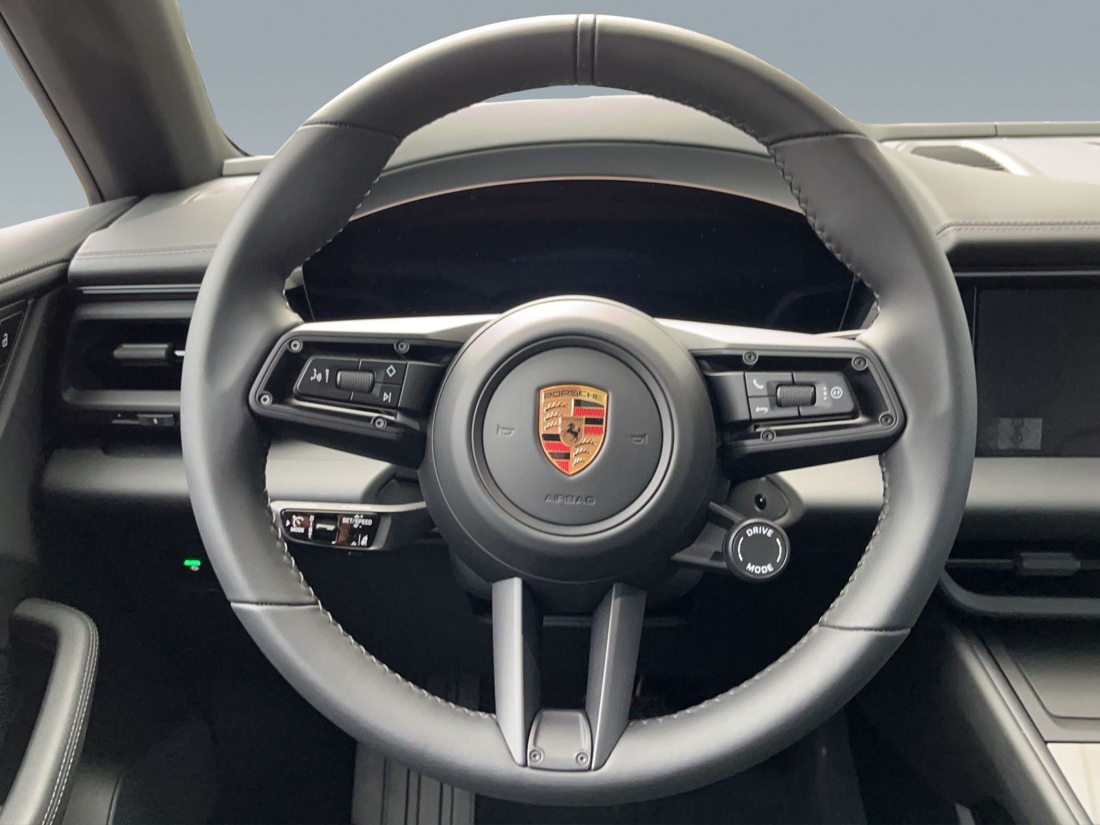 Porsche Macan 4