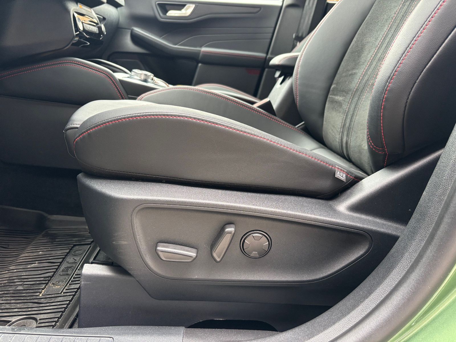 Ford Kuga Hybrid ST-Line X - Samsaru's Car Outlet