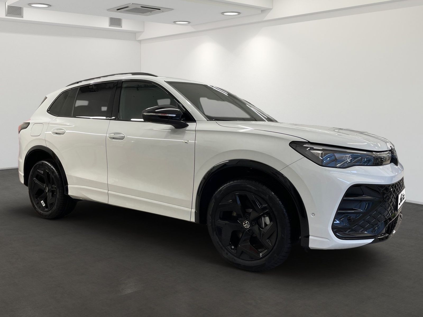 Volkswagen Tiguan 1.5 TSI eHybrid R-Line *AHK*NAVI*SITZH*