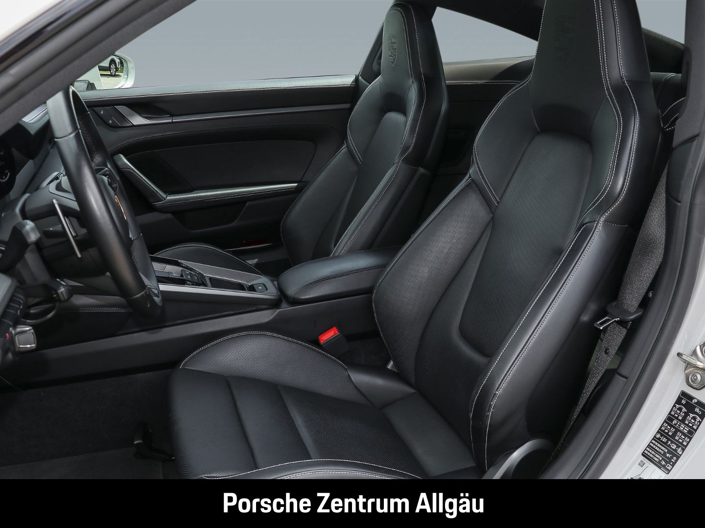 Porsche 992 911 Carrera 4S BOSE Sportabgasanlage Kreide
