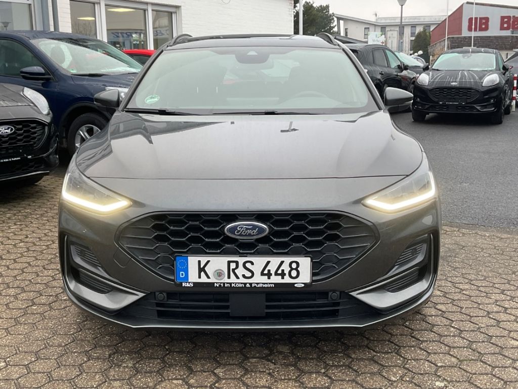 Ford Focus Turnier ST-Line X MHEV+Automatik+Pano+LED