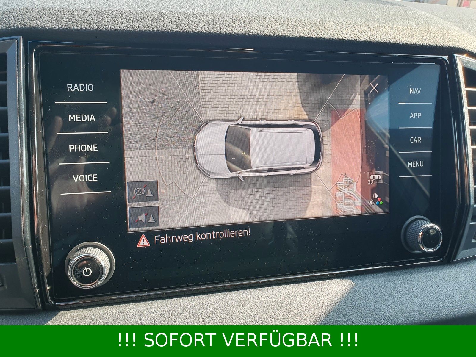 Skoda Karoq 1.5TSI DSG Sportline *19"*AHK*5J. *CANTON*