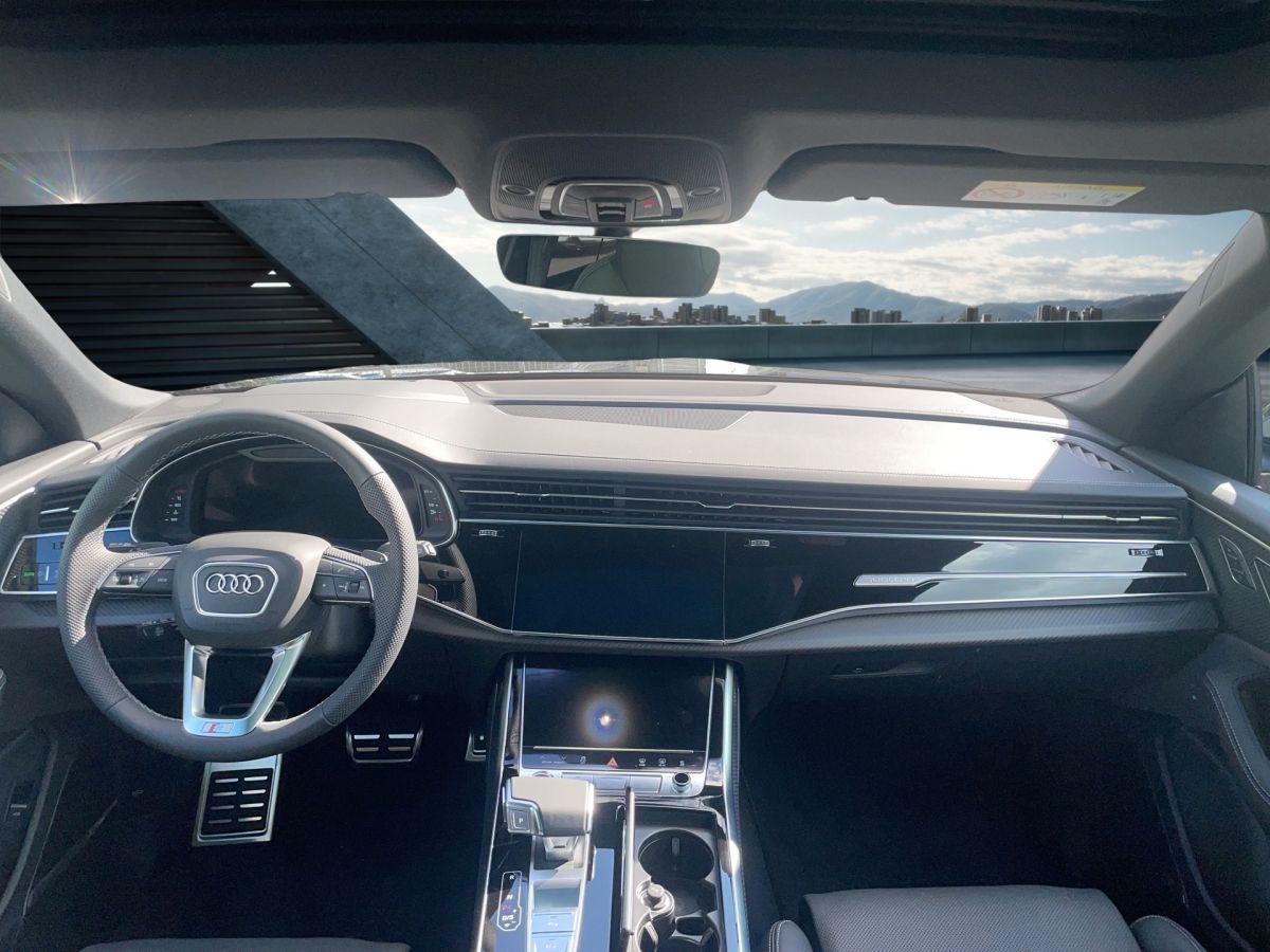Audi Q8 50TDI quattro - Samsaru's Car Outlet
