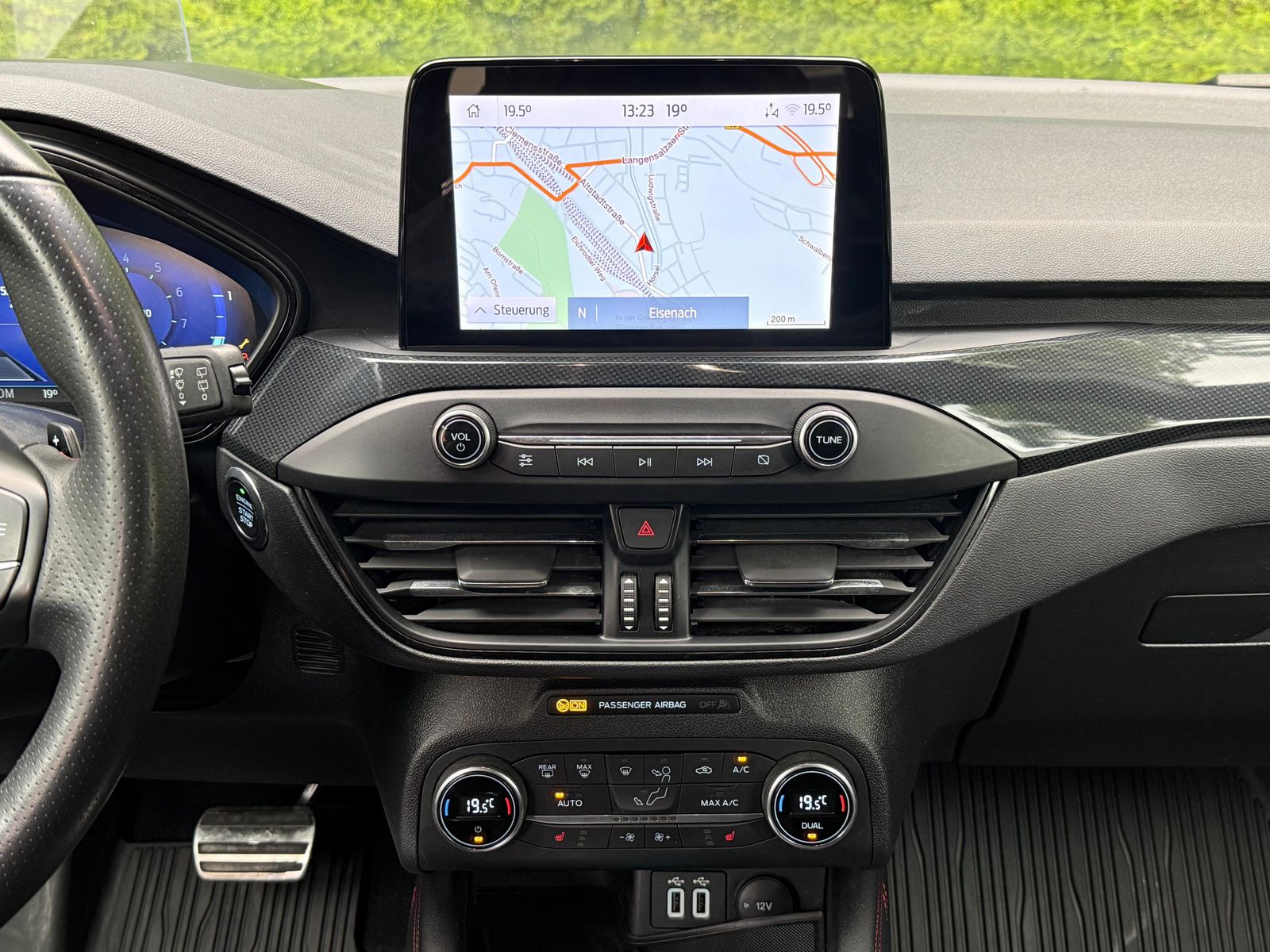 Ford Focus Tur. 1.5 EB Aut. ST-Line X - Samsaru's Car Outlet