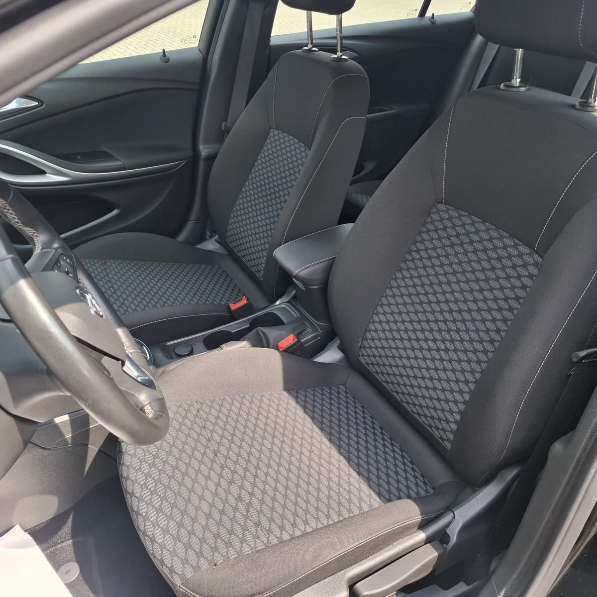 Opel Astra K 1.4 Turbo Sports Tourer Edition - Samsaru's Car Outlet