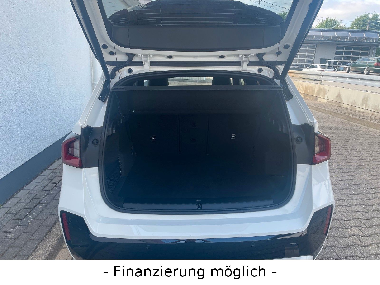 BMW X1 23 d xDrive M Sport - Samsaru's Car Outlet