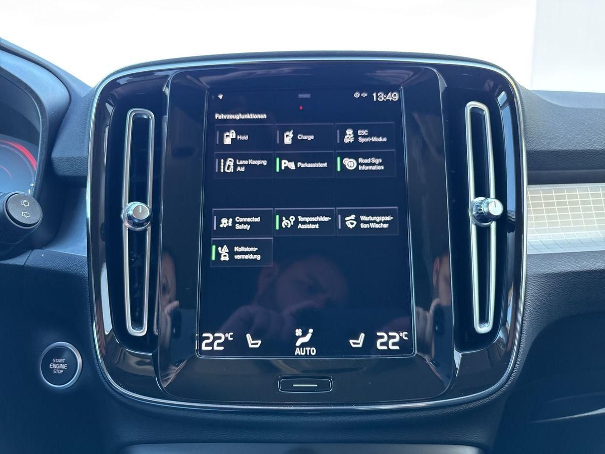 Volvo XC40 T4 Recharge R Design Expression AHK LHZ SHZ