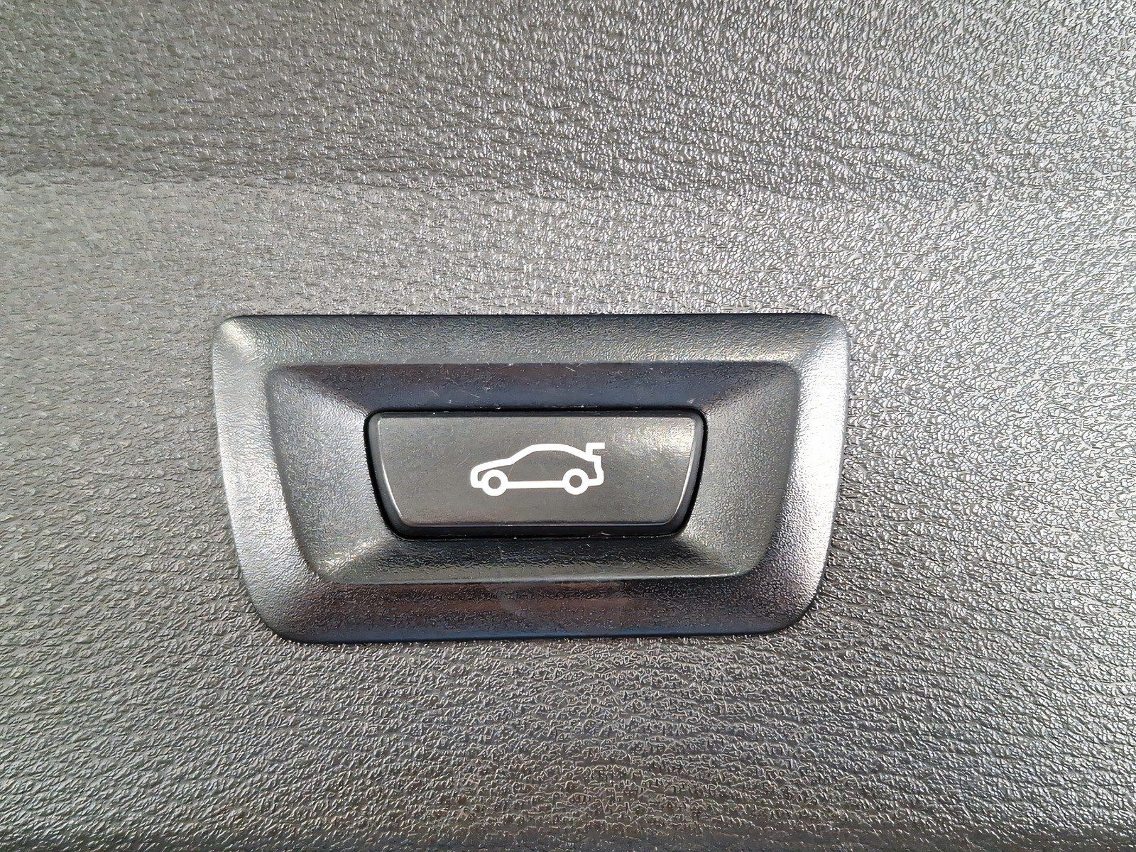 BMW X1 xDrive25e Sport Line - Samsaru's Car Outlet