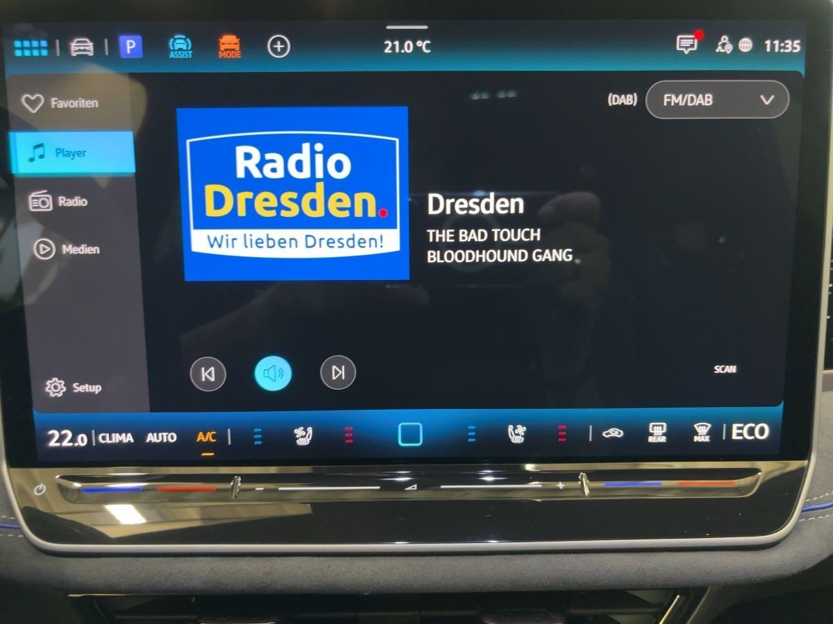 Volkswagen Passat Variant 1.5 eHybrid R-Line AHZV SIGNATURE