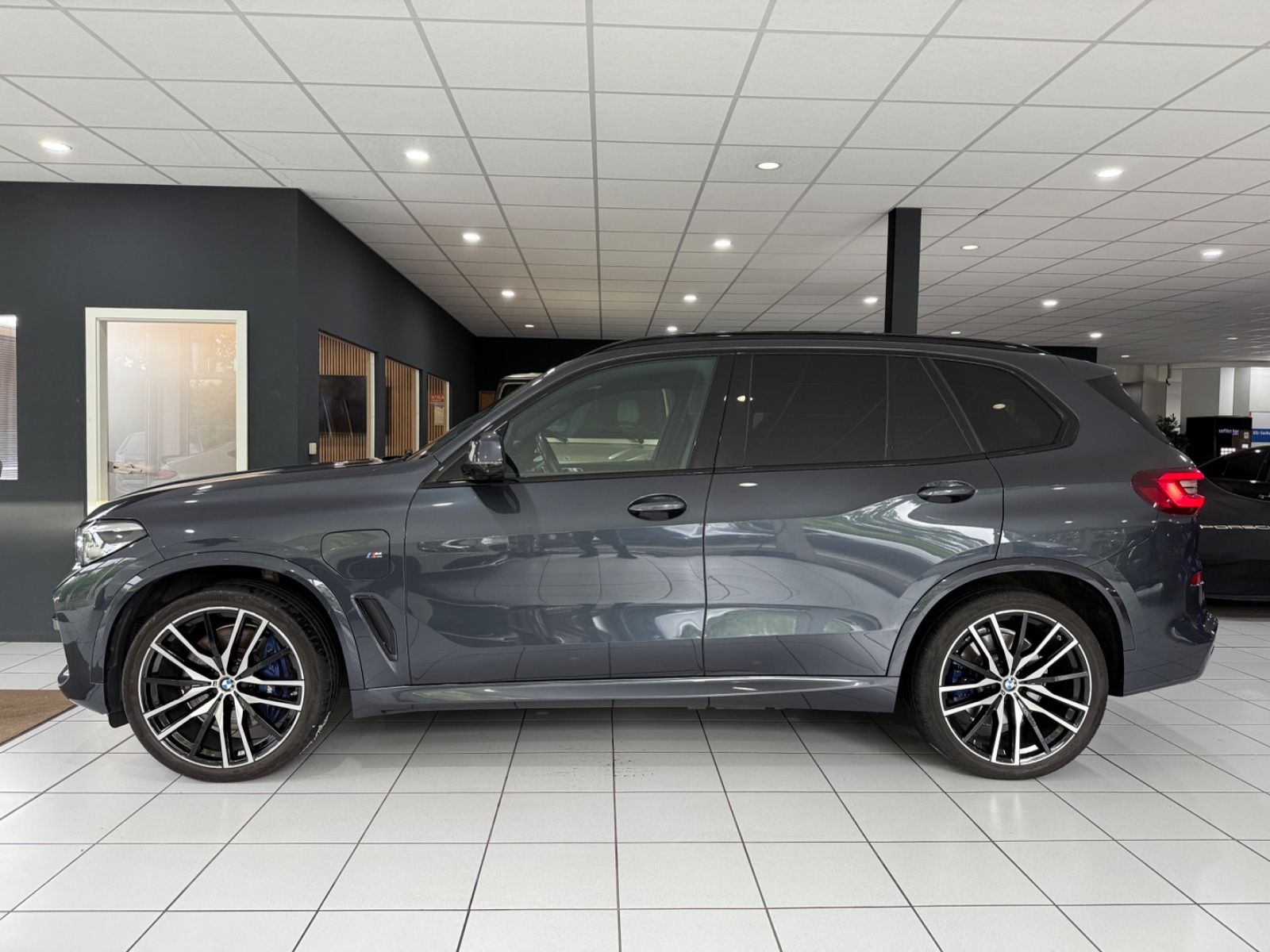 BMW X5 xDrive45e*M-PAKET*ACC*PANO*360*LUFT*MEMORY*22