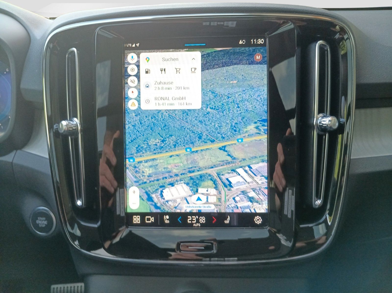 Volvo XC40 B4 2WD - Samsaru's Car Outlet